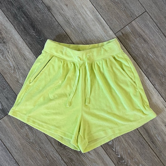 Old Navy Sweatshirt & Shorts Set - Picture 6 of 9